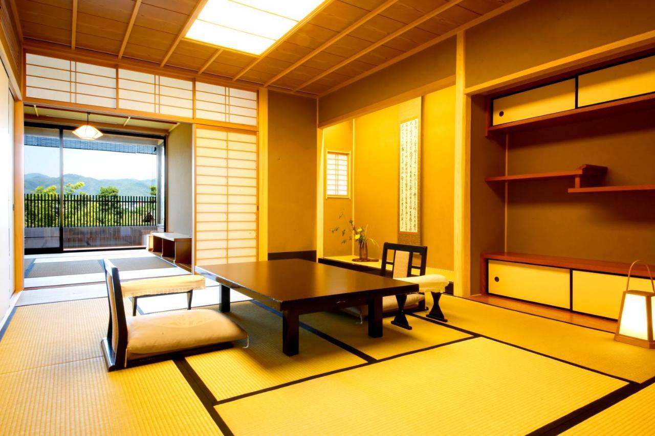 Kyoto Arashiyama Onsen Ryokan Togetsutei المظهر الخارجي الصورة
